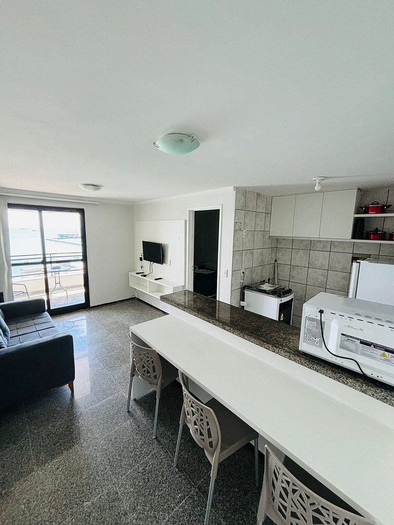 Apartamento triplo frente mar